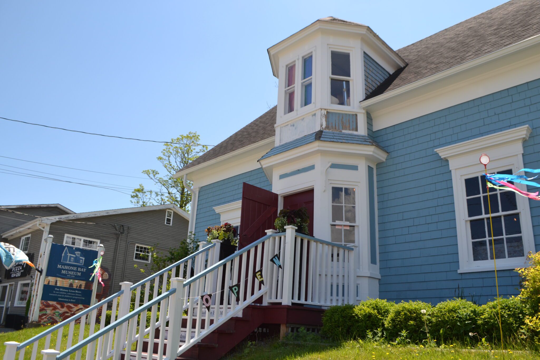The History of Mahone Bay, Nova Scotia - Small Town Canada